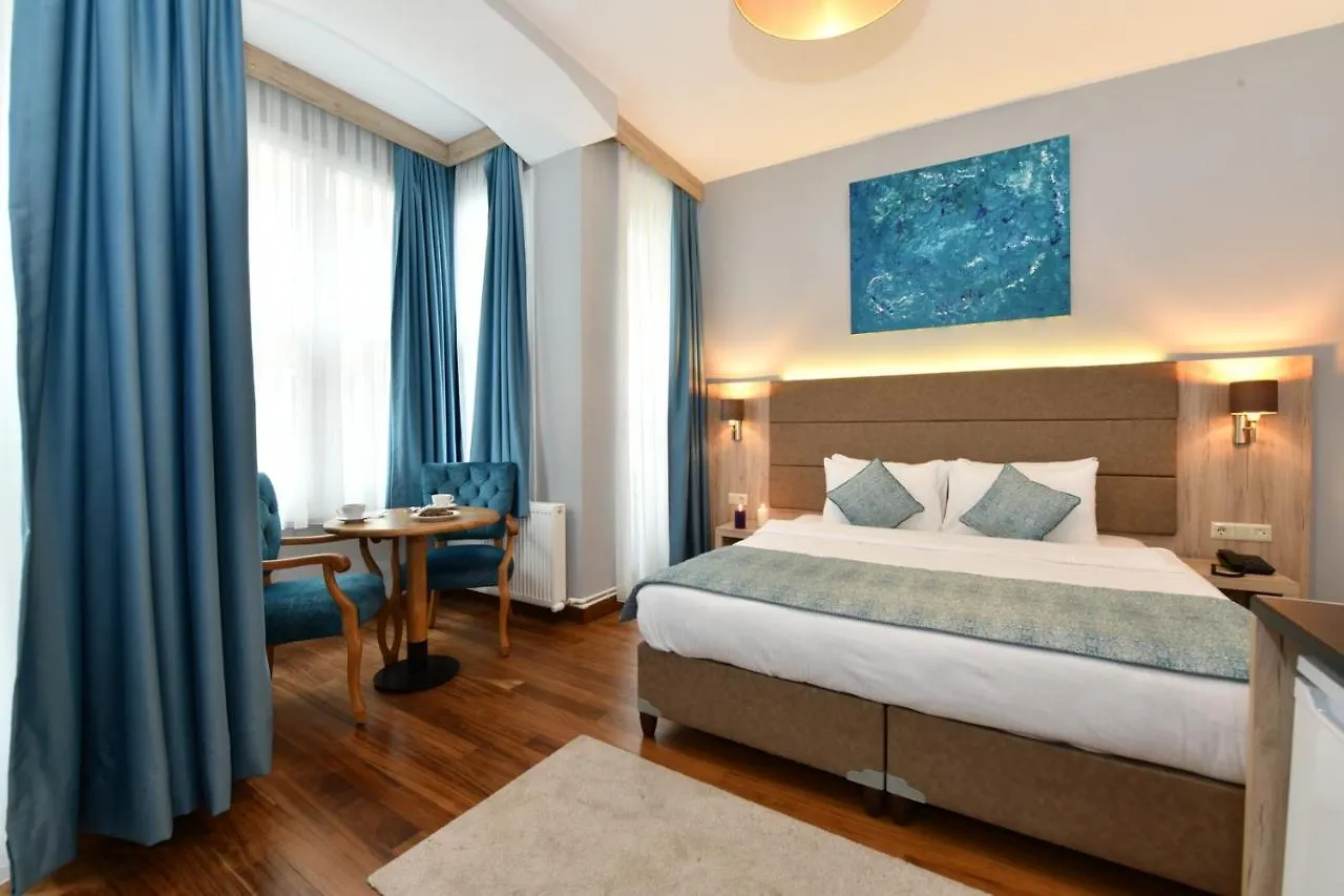 Andi Hotel Istanbul 2*,